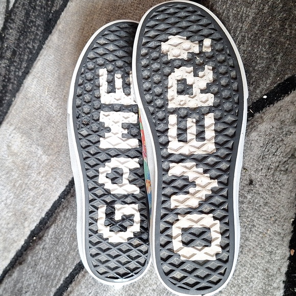 Rare super mario bros game over nintendo vans size 7.5 womens - Picture 8 of 8